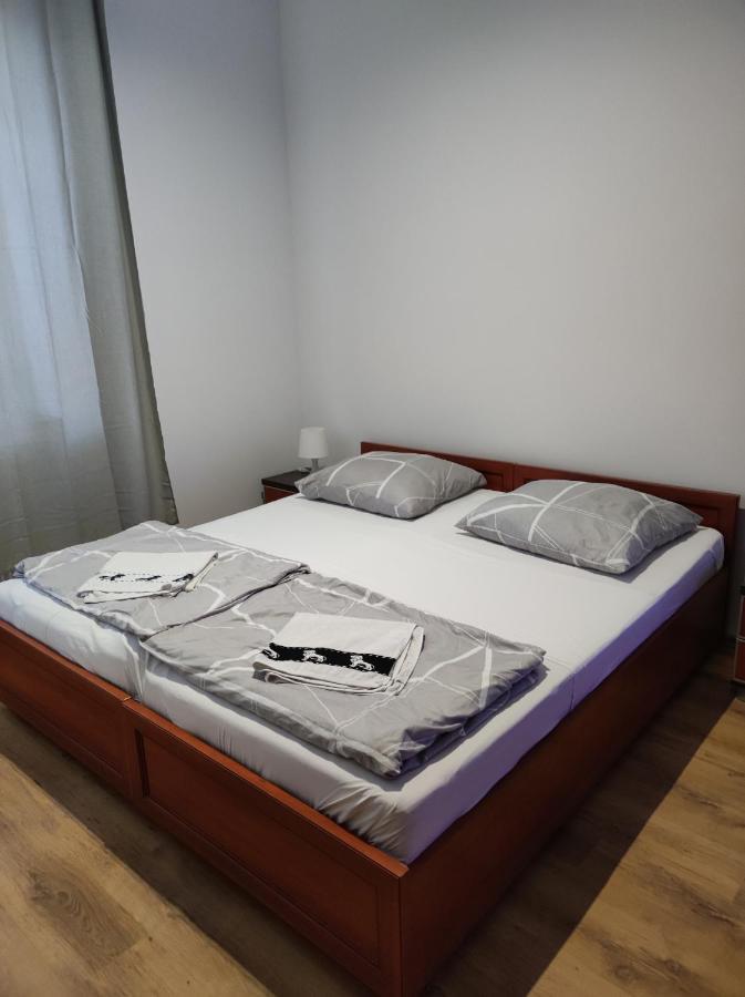 Hostel 36 Katowice Esterno foto